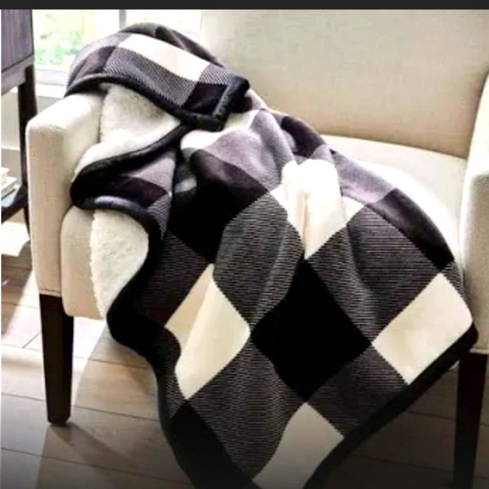 Reversible Blanket